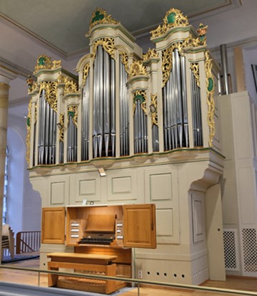 Orgel Neuenbuerg